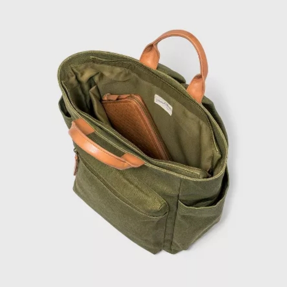 14.5" Soft Utility Square Backpack - Universal Thread - Picture 3 of 8